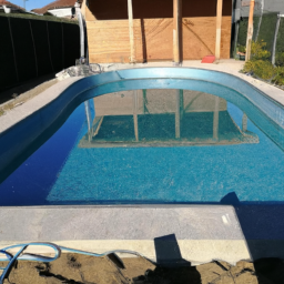 Assemblez votre piscine en un rien de temps avec un kit complet et facile à utiliser Tinqueux